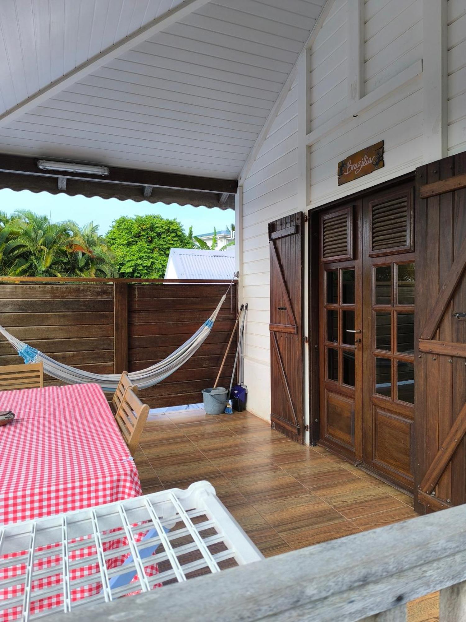 Studio Brazilia Bois Et Nature, Terrasse Avec Vue Sur Les Pitons ル・ロベール エクステリア 写真